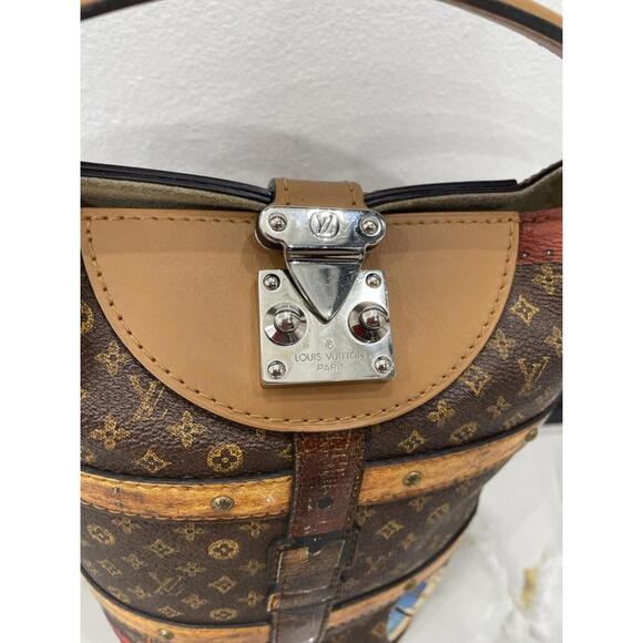 Louis Vuitton LIMITED EDITION TRANSFORMED MONOGRAM TIME TRUNK BAG - Picture 3 of 9